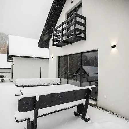 Ferienhaus Na Snowancu Brenna