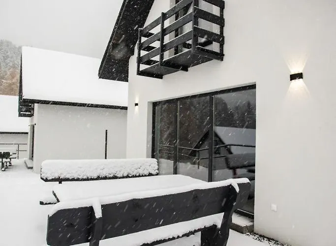 بيت للعطل Na Snowancu برينا